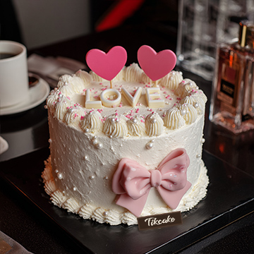 原创公主风爱心主题翻糖鲜奶蛋糕