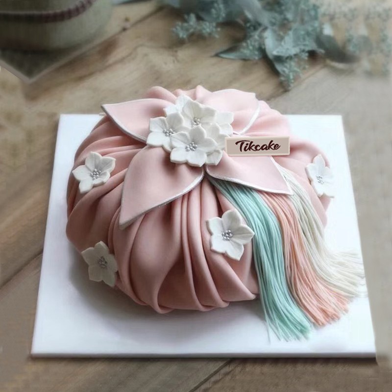 江东乡节日给年轻人适合订哪种蛋糕？